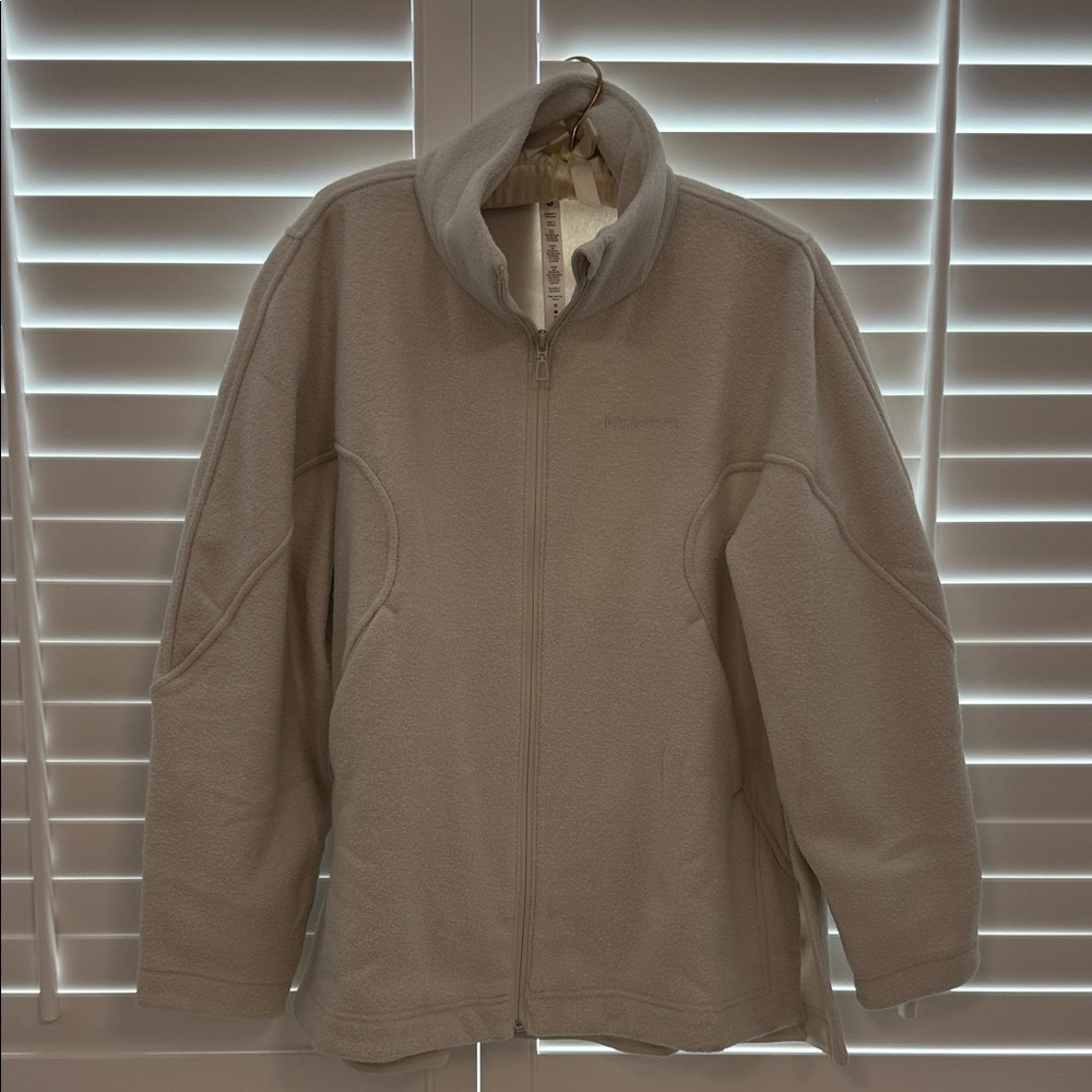 Lululemon full zip jacket size 8
